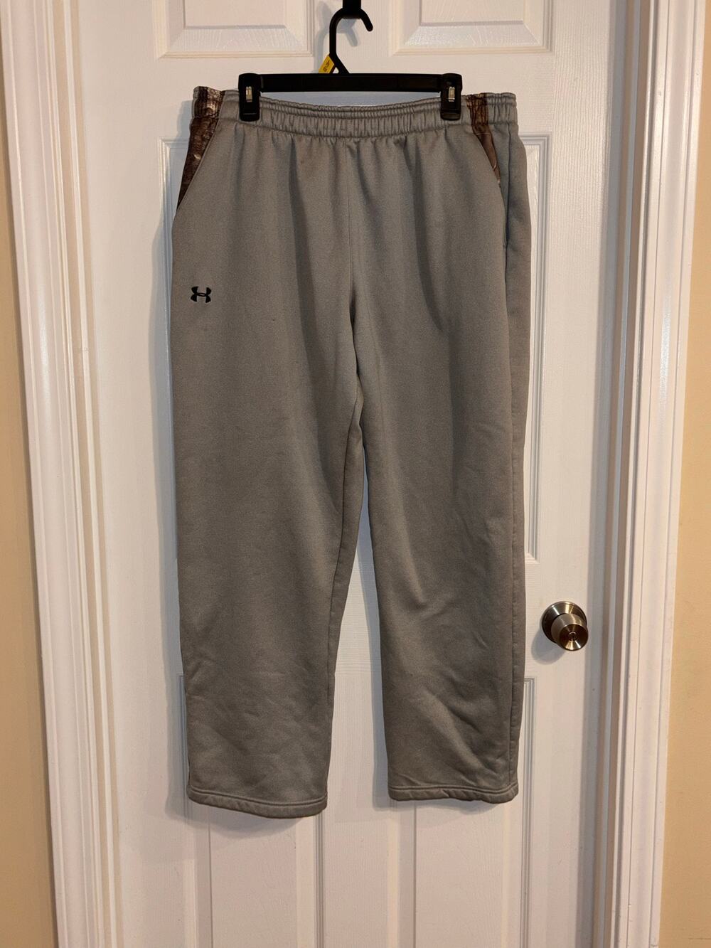 Under Armour ColdGear Storm Gray Fleece Sweatpants Camo Pocket Accent